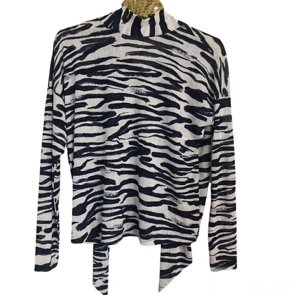 Nine West Navy Animal Print top - Picture 4 of 4